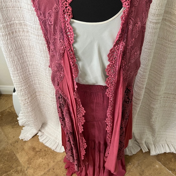 Long tunic style vest & skirt set - Picture 1 of 2